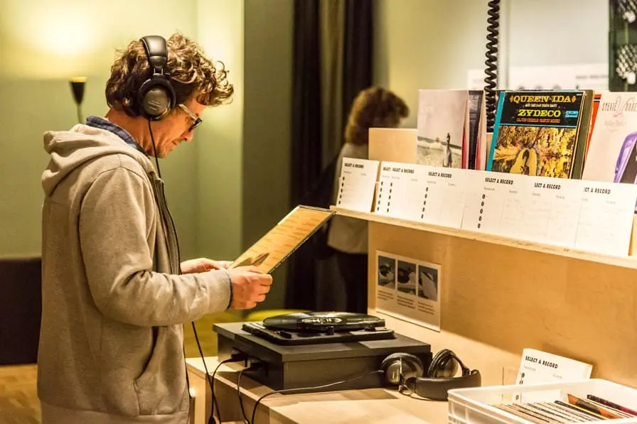 20140530_SuperAwesomeSalon_OH_058_lo-res