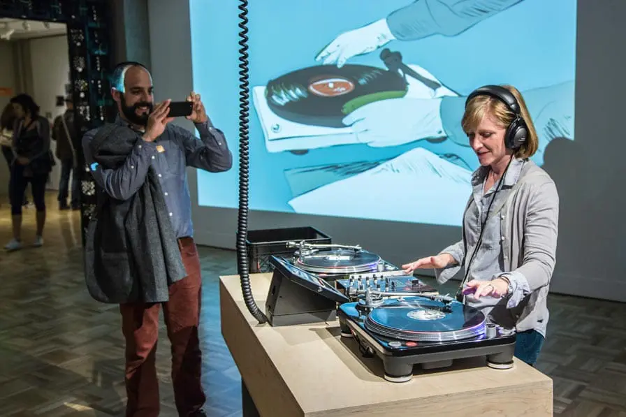 20140530_SuperAwesomeSalon_OH_065_lo-res